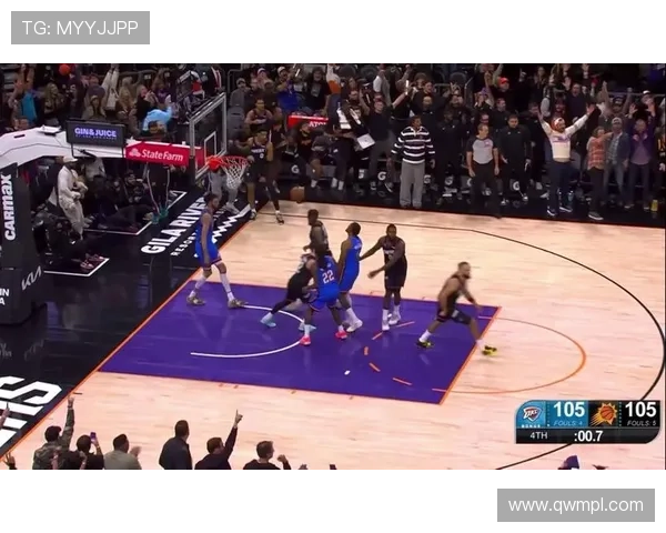 布克上半场表现出色14分9助攻展现控卫风范引领球队进攻